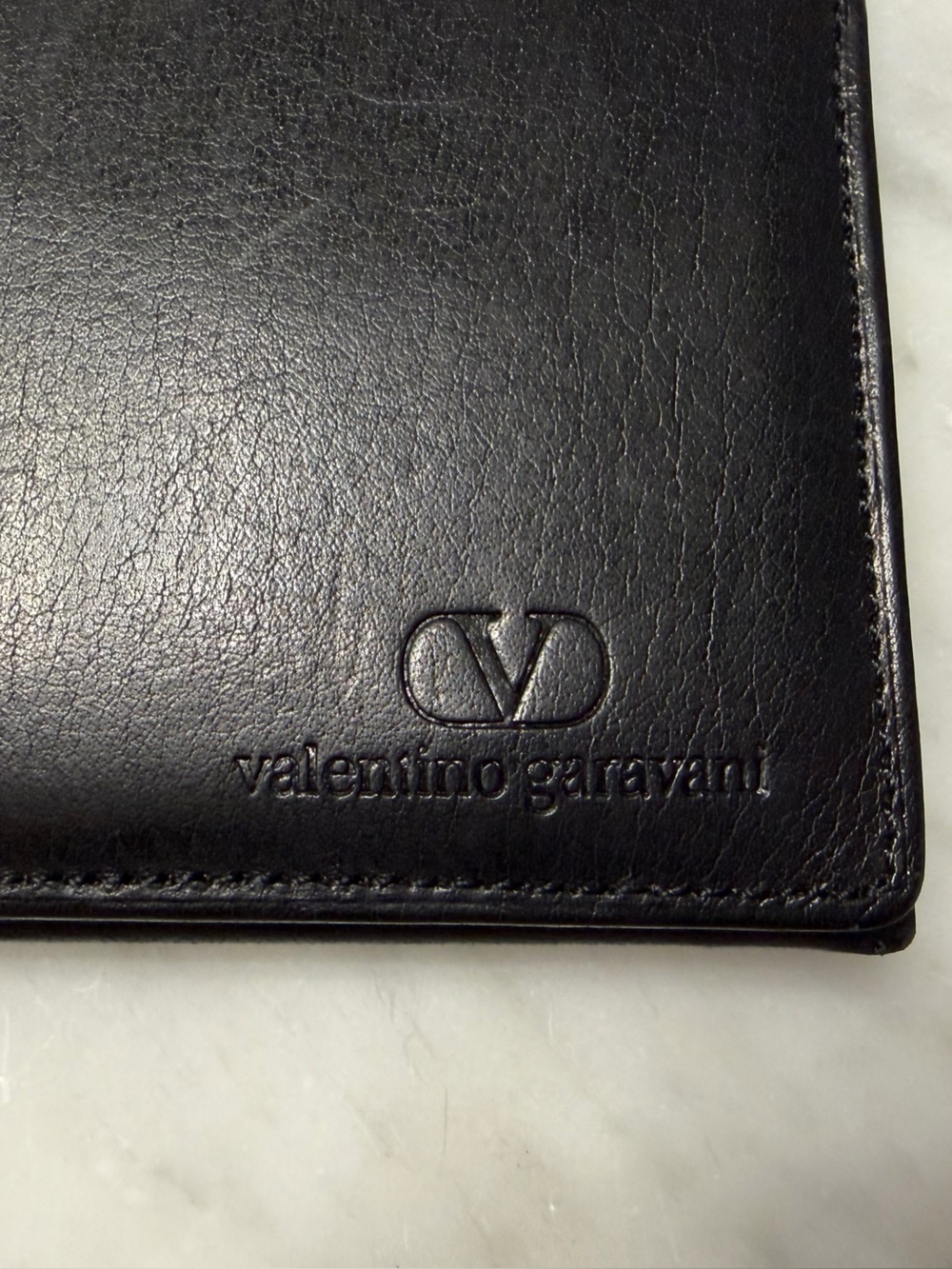 Valentino Garavani Bi-Fold Leather Wallet - Picture 8 of 13